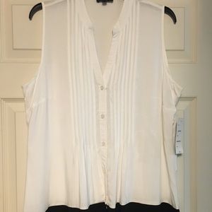 Cute professional white top w empire waist/ pleats